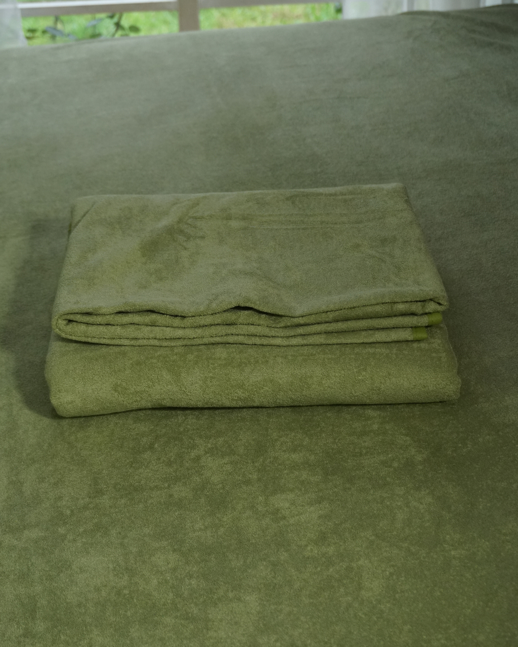 Age & Ability™ Premium Waterproof Care Blanket-Matcha&Sage